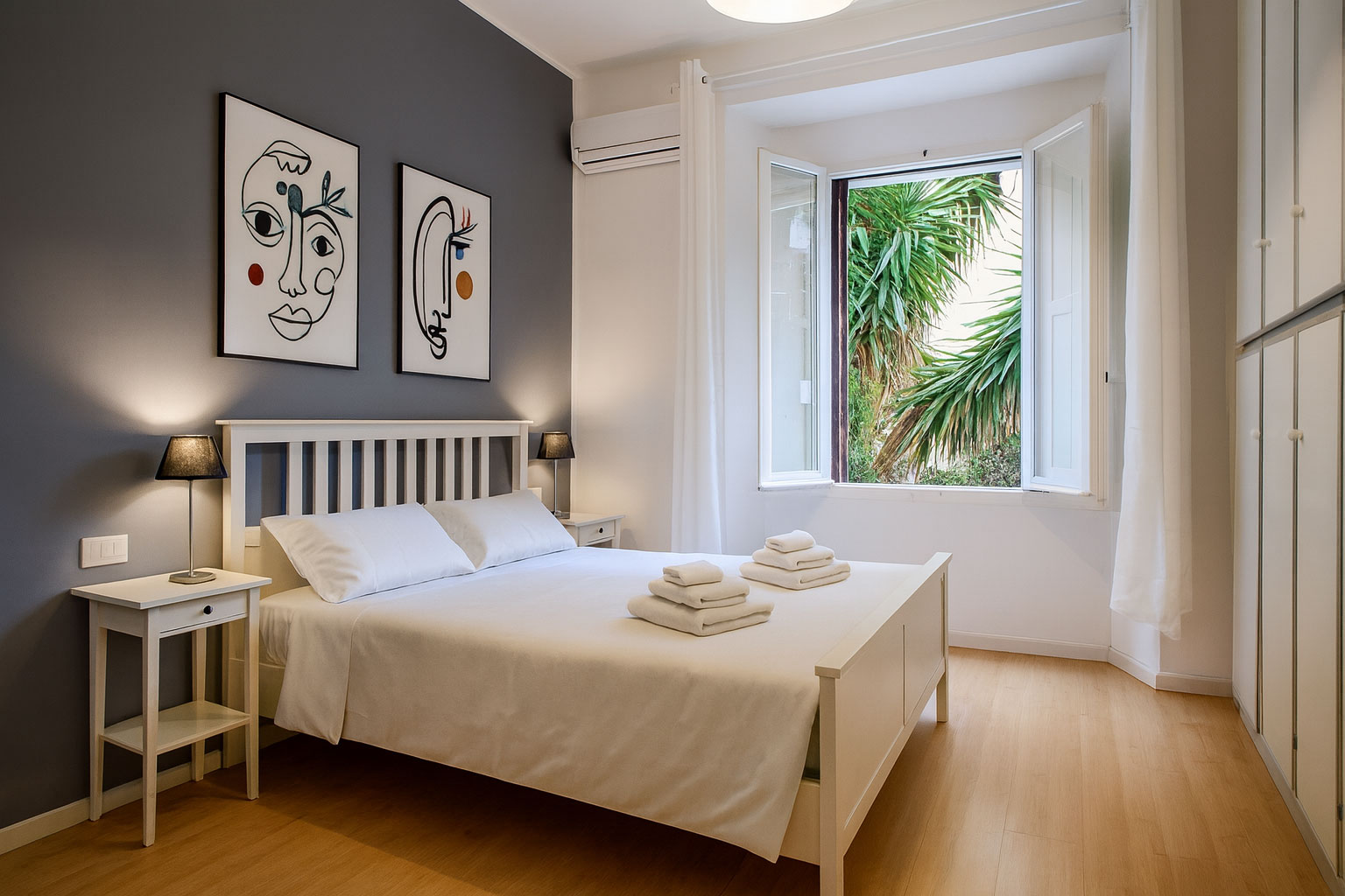 Toto Vatican Suite: panoramica della camera da letto